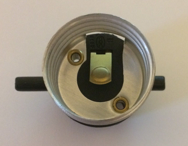 New On/Off Push-Thru Lamp Socket Interior E26 Medium, Standard Base #SO202I