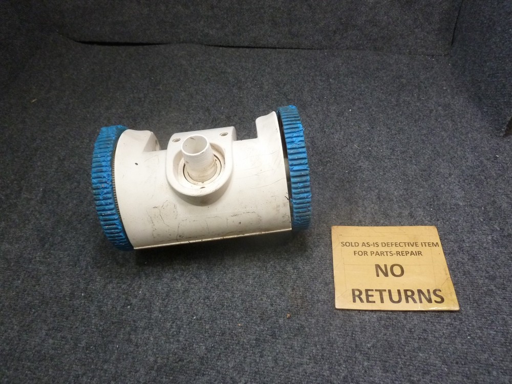 Hayward THE POOL CLEANER 2 Wheel Vacuum