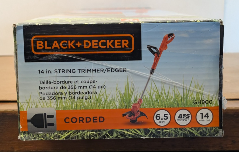 Black+Decker GH900 14" String Trimmer/Edger - NEW IN BOX!