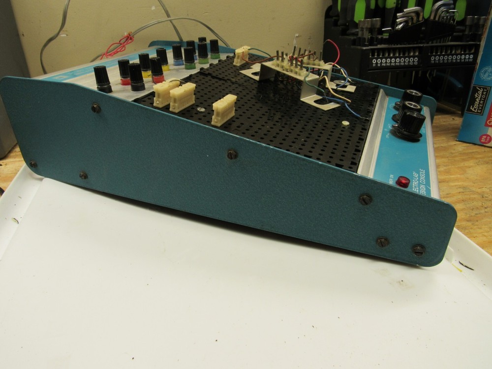 Vintage Bell & Howell Schools DeVry Inst Tech Electro-Lab Design Console