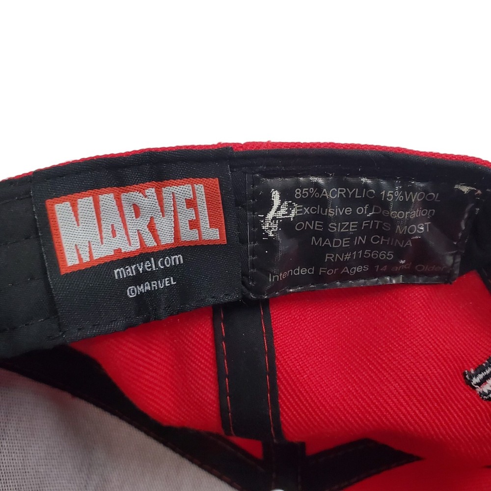 DEADPOOL Hat One Size Red Black MARVEL COMICS Embroidered EYES Logo Fitted