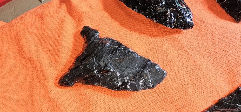 Volcanic Glass Arrowhead 8 Piece Set Clovis Points Lot # 15