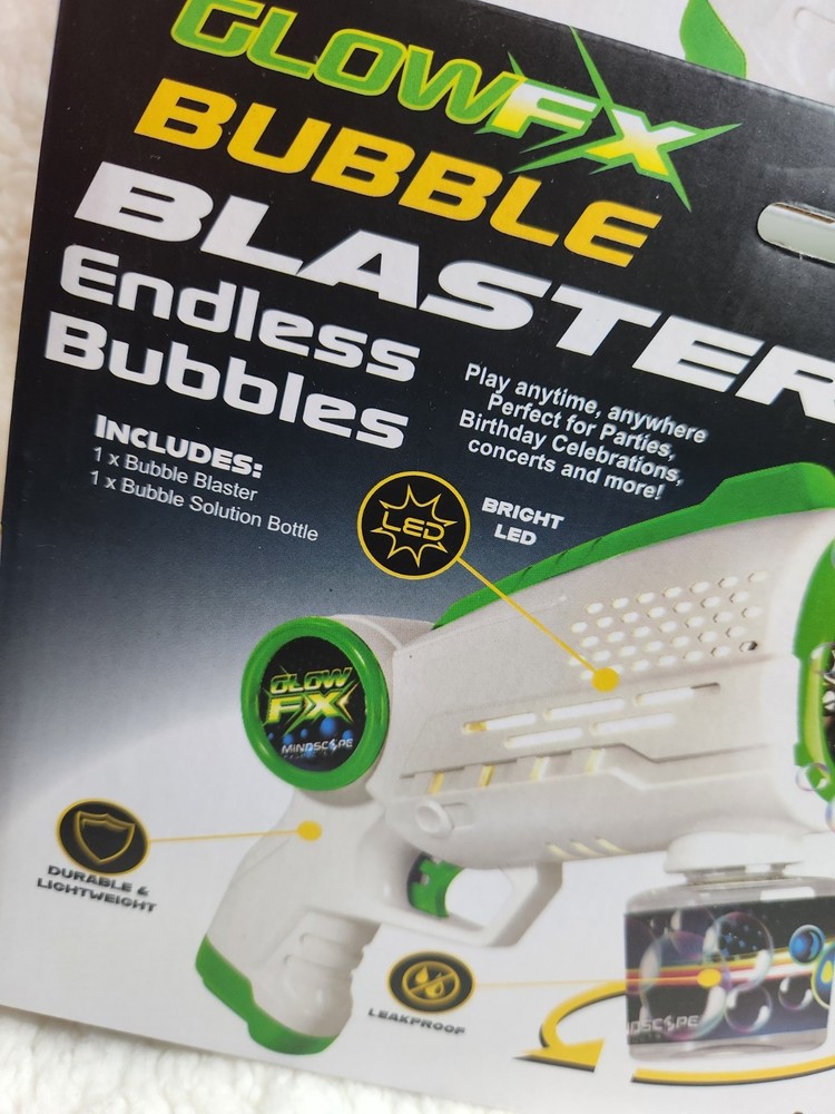 2 Bubble Blasters with Reusable Bubble Solution Bottle MindscopeBubble NIP