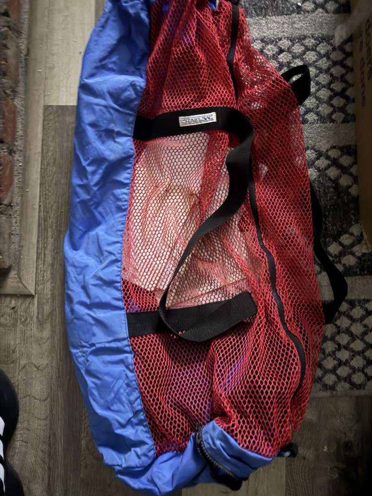 STAHLSAC Panama Black/Red Mesh Backpack (BLK/RED)