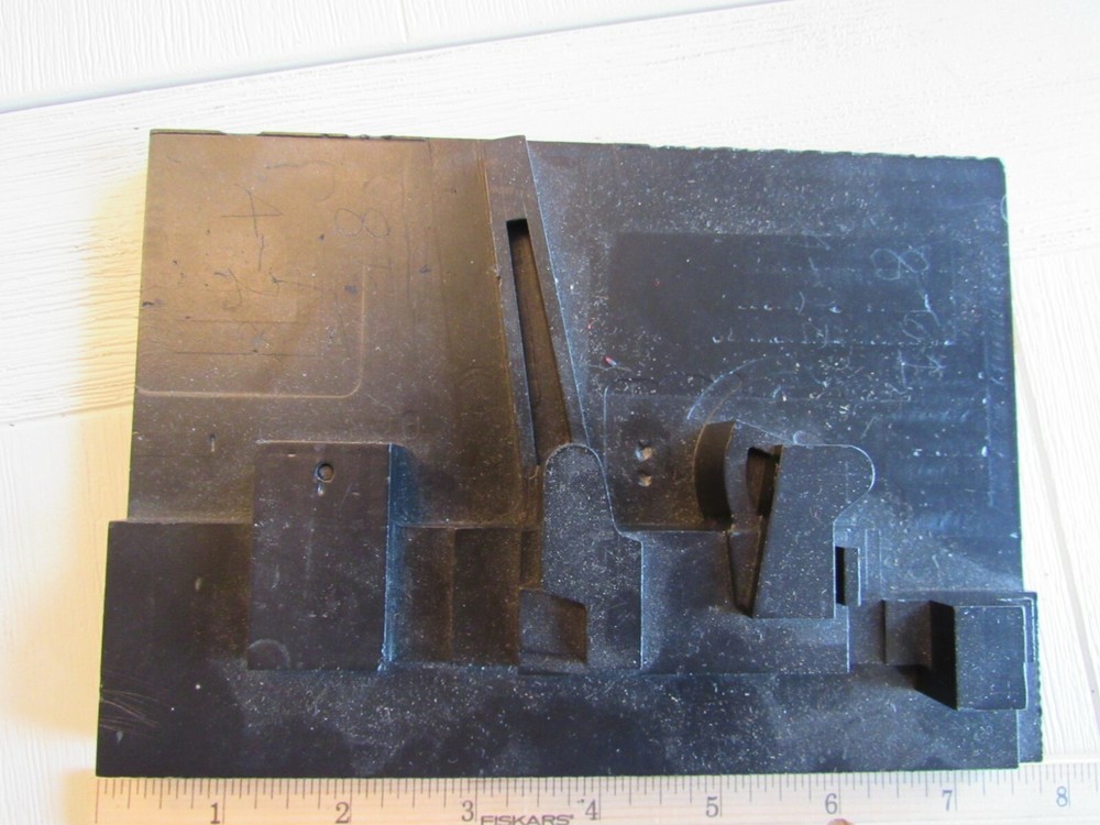 Railroad Railbox Car Door Handle 8X Pattern