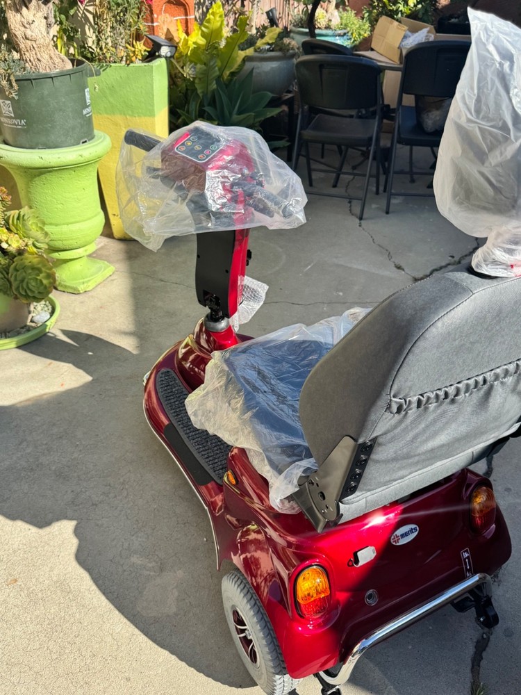 New Merits 3 Wheel Mobility Scooter