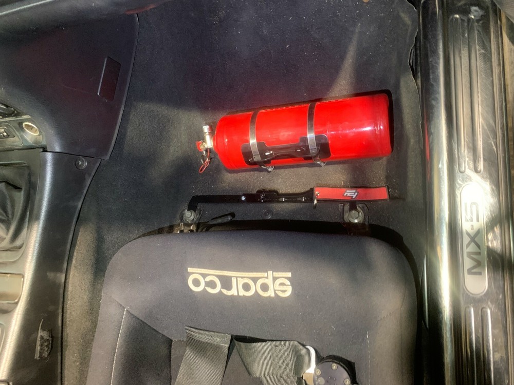 F4 Fabrication Quick release fire extinguisher bracket