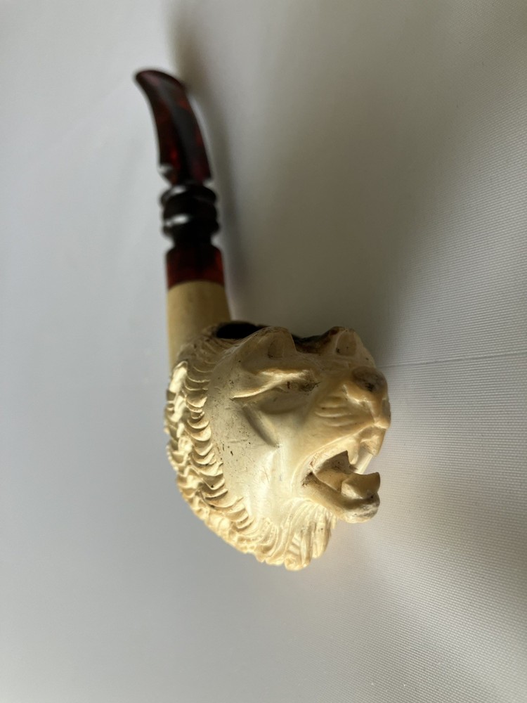 Vintage Wolf Head Meerschaum Pipe with Original Stem