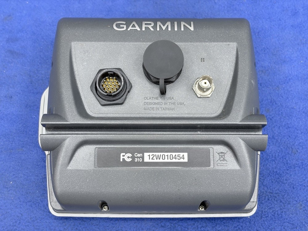 Garmin GPSmap 545s Sounder GPS Chartplotter Sonar Display W/ Accessories- Tested