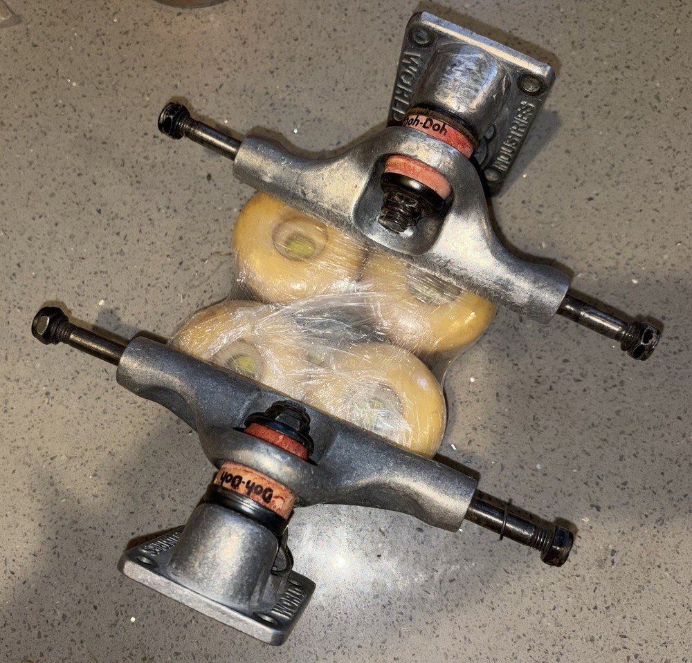 Used World Industries Skateboard Trucks