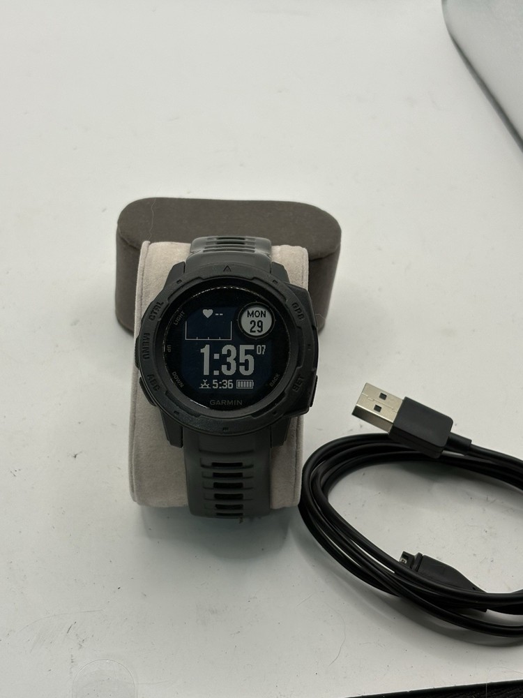 Garmin Instinct 2 Graphite Smartwatch w/ Charger Working Black
