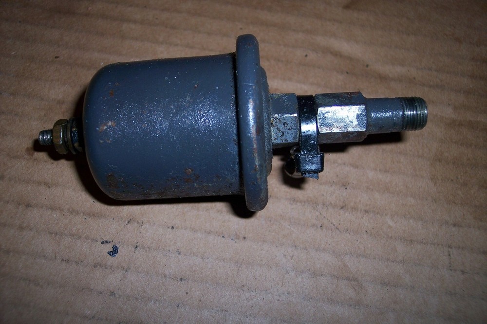 OMC 2.5 / 3.0  oil pressure sending unit
