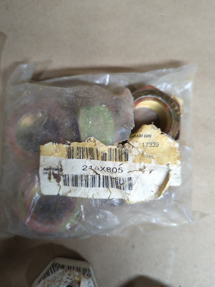 16- Mack 21AX804 & 21AX805 Outer Cap Wheel Nuts RIGHT & LEFT NOS