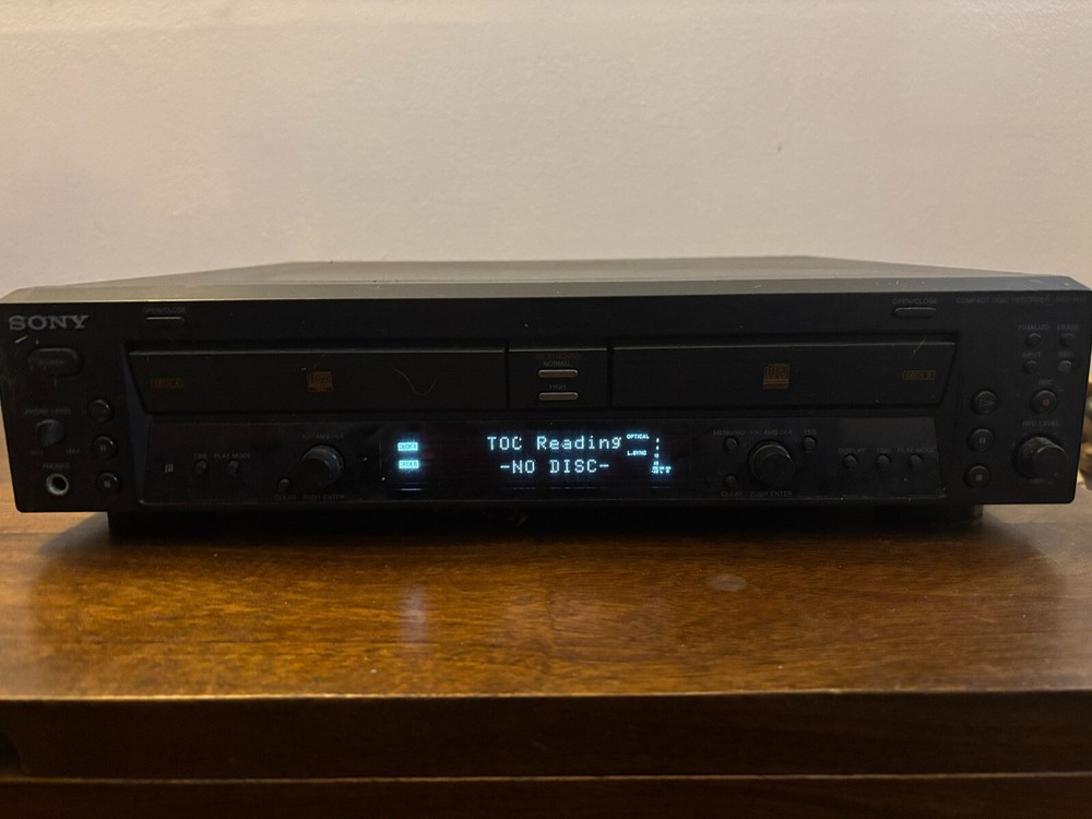Rare Sony RCD-W10 Compact disc player Recorder Duplicator -Left reader defective