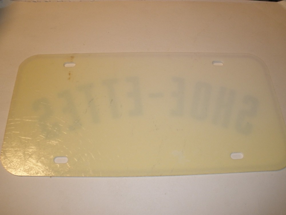 Hard Plastic License Plate Shoe-ettes