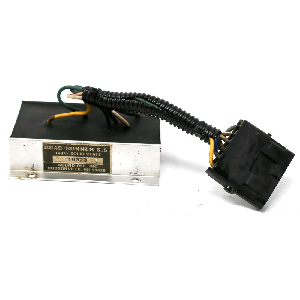 Road Runner S.S. 19323 Sound Off Flashback Solid State, Genuine