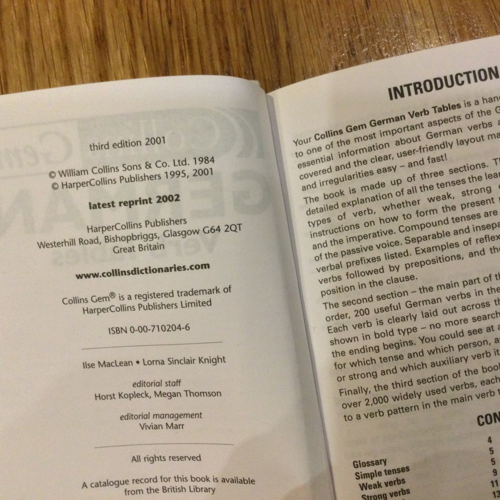 Collins German Dictionary plus Grammar & Verb Tables