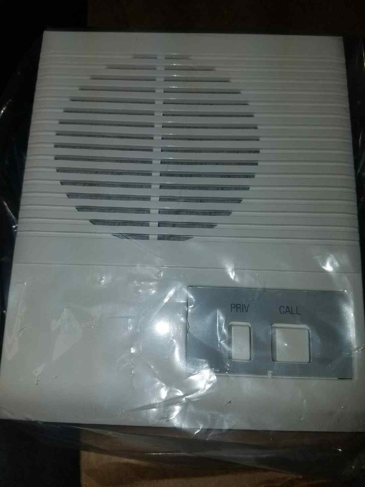 Lot 3 Aiphone LE-AN intercom sub station