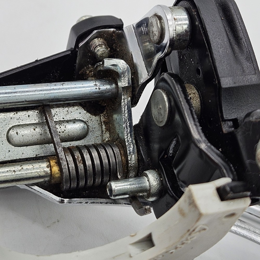 Shimano C-101 Triple MTB Front Derailleur, E-Type Bottom Bracket Mount, Dualpull