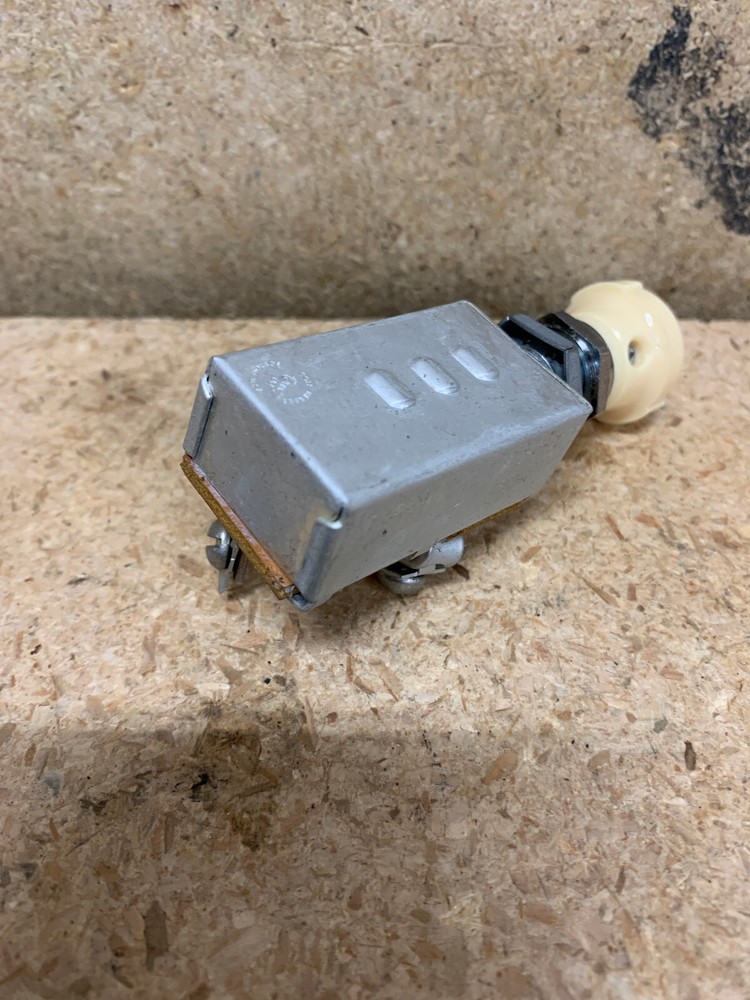 Switch push-pull, Cole Hersee pn#6027