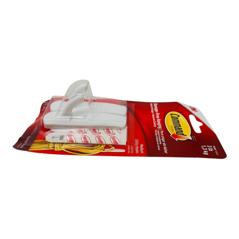 4 Hooks Command Medium Utility Hooks White General Purpose Hooks & Strips