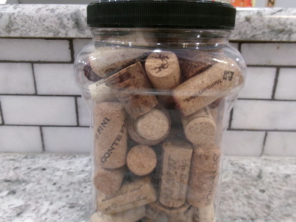 Wine Corks, Assorted Brands & Sizes, Craft/Wedding Projects,