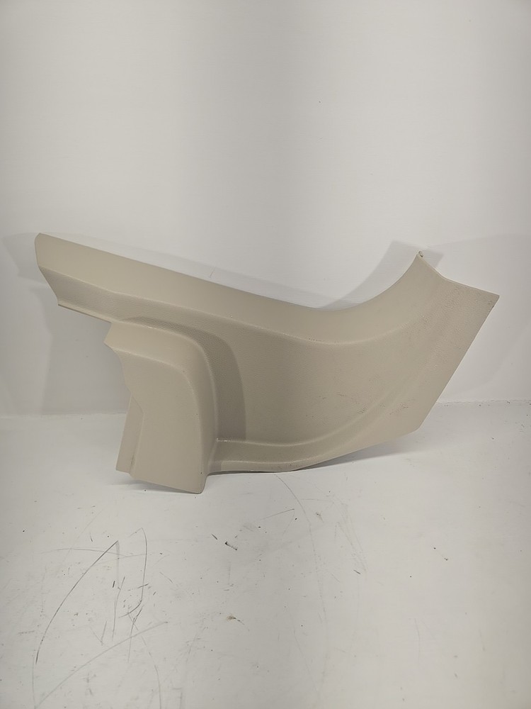 2010-2016 Cadillac SRX Right Kick Panel 20997493