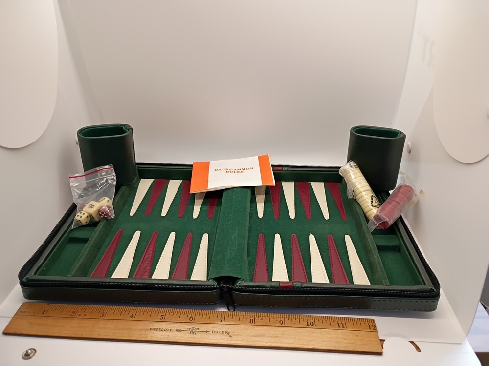 Vtg Travel Backgammon Game In Zippered Case Pre-owned