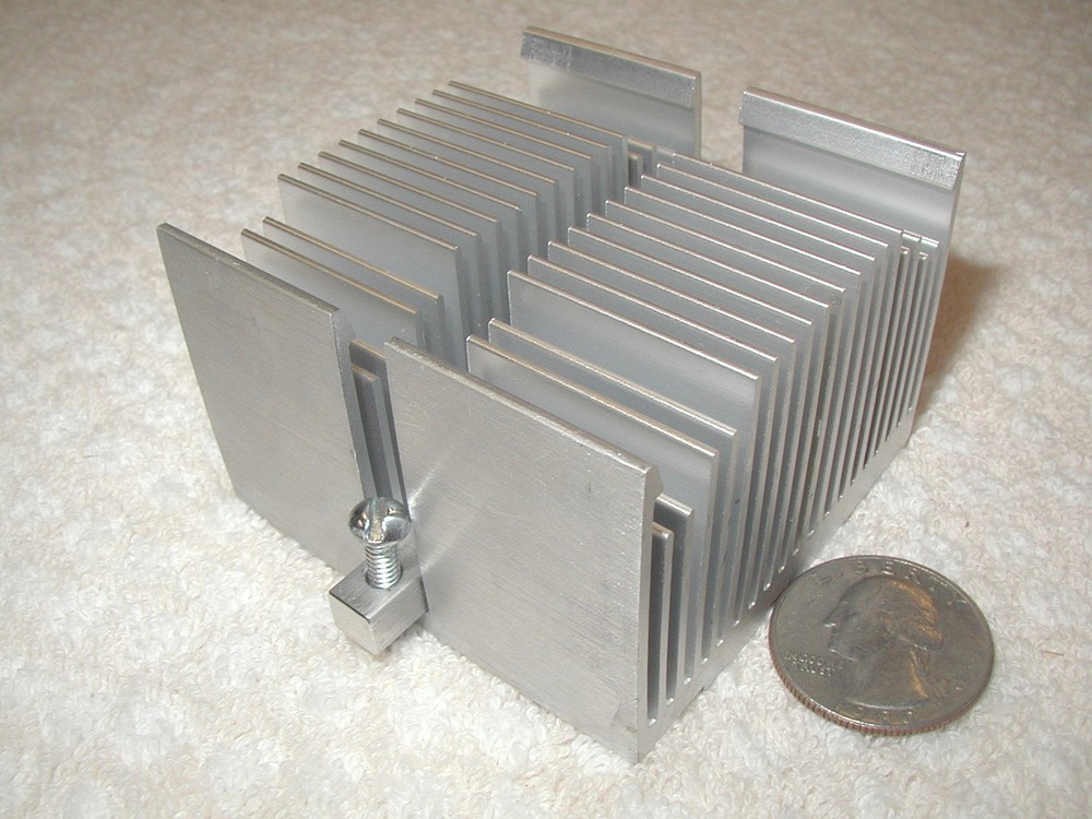 CPU Heatsink with 12 Volt Fan