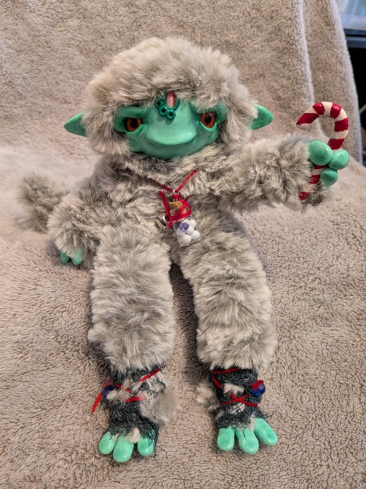 Winter Christmas Creature Posable Figure