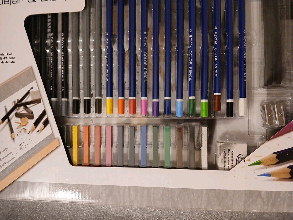 Royal Langnickel Essentials 56 piece set