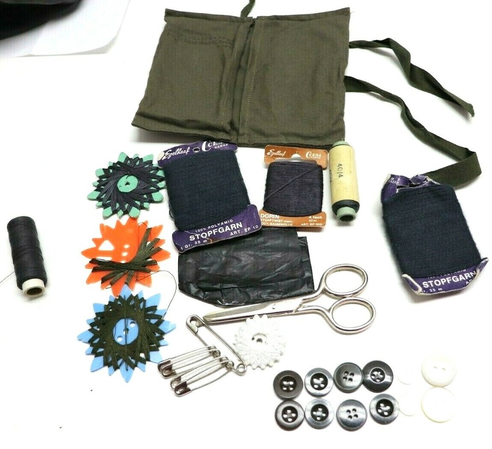 German Sewing Kit Pouch full of thread,scissors,pins,needles Set E9549