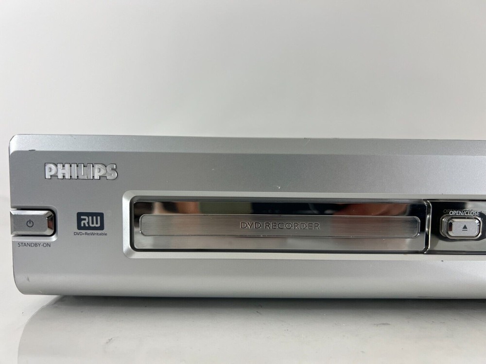 Philips Progressive Scan DVDR75/17 DVD Recorder