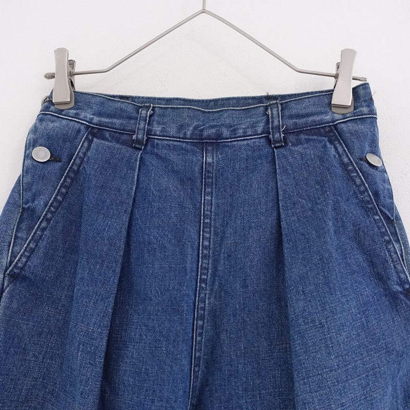 MACPHEE Side-Button Denim Tuck Wide Pants (Size 32)
