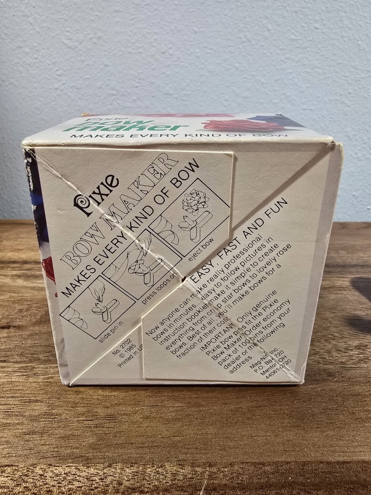 Vintage 1985 Pixie Bow Maker Kit with Bow Pins LN in worn box