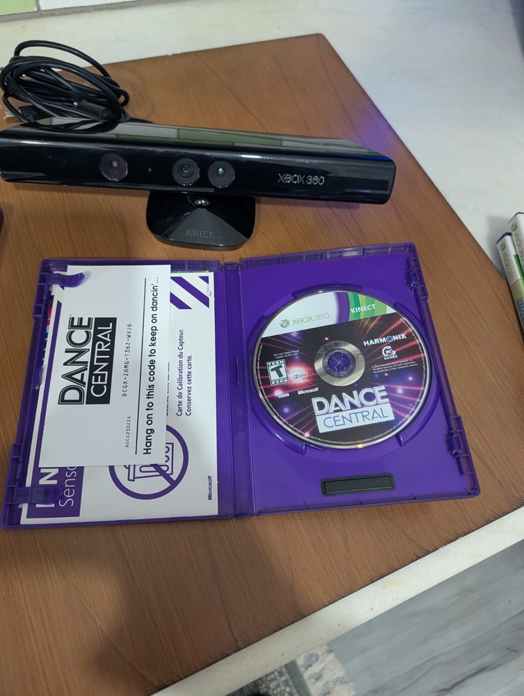 Microsoft Xbox 360 Kinect Sensor Bar + 4 Games Bundle