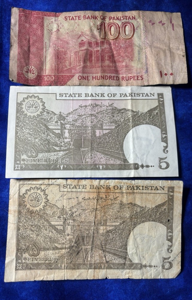 Pakistan 5 & 100 Rupees