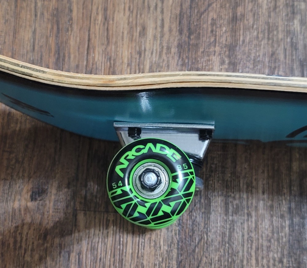 Arcade Pro Complete Skateboard - Standard size 31" - Complete