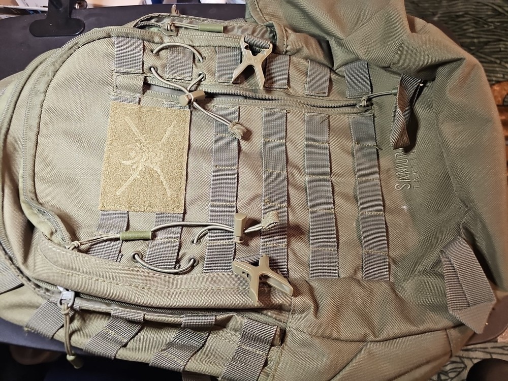 Samurai Tactical Military backpack w/many compartments Slightly Used Green