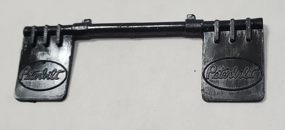 Schaper Stomper Semi replacement molded mudflaps Peterbilt