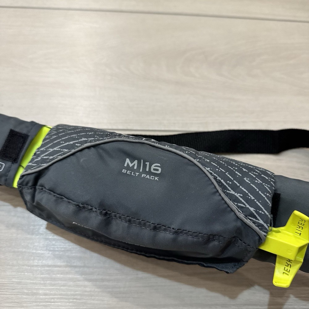 Onyx M-16 Manual Belt Pack PFD Gray