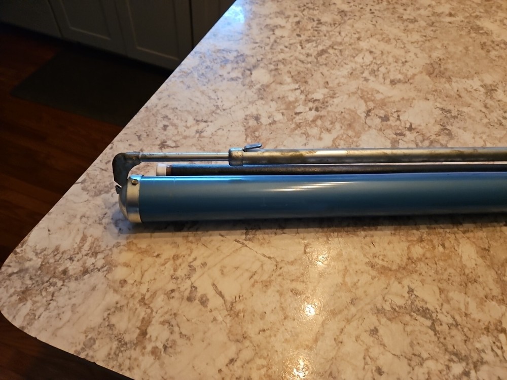 Vintage Da-Lite Flyer 40x40 Projection Screen