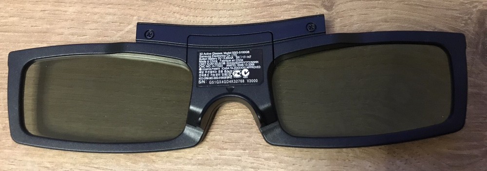 (4) Samsung Model # SSG-5100GB 3D active glasses with box