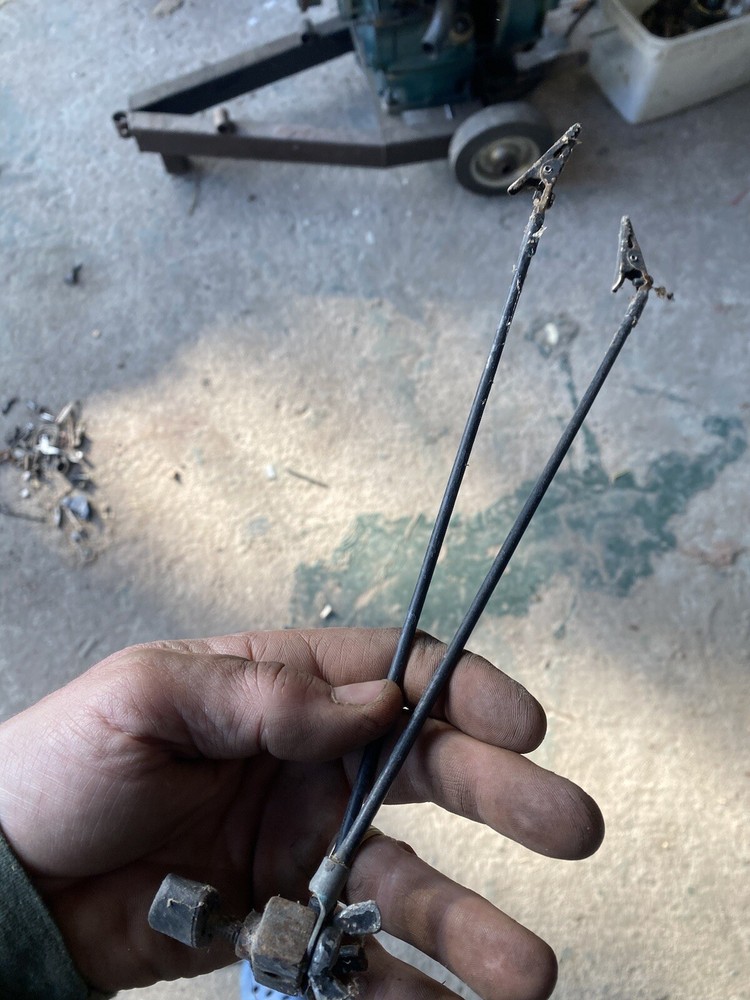 Fly Tying Vice With Twin Holders