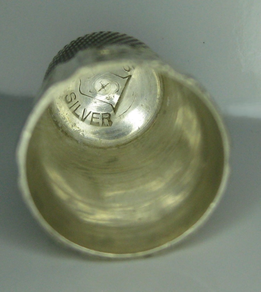 Antique Thimble Size 10 - Simons Bros - Sterling Silver Octagonal Etched Panels
