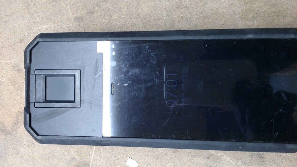 Chameleon 5R Rugged Biometric Handheld Device – Powers On