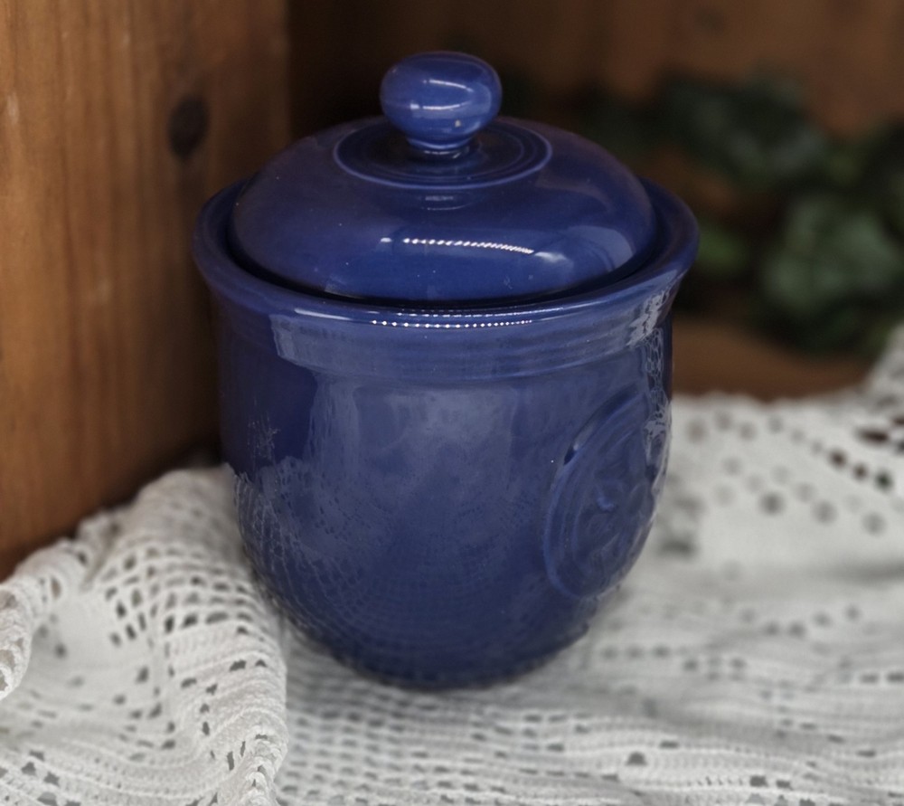 blue ceramic container (25064) hand painted