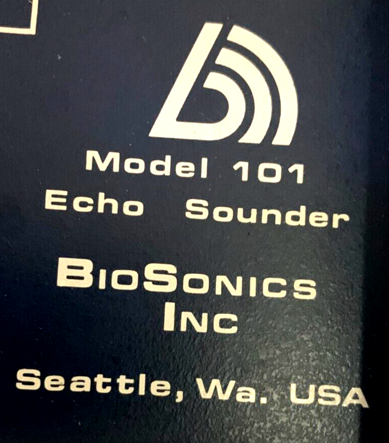 Biosonics model 101 sonar DEEP WATER echo sounder receiver, locking hard case