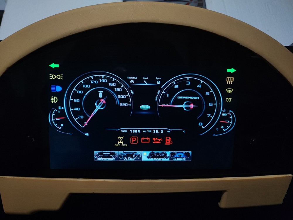 LAND ROVER DEFENDER DIGITAL DASHBOARD LUXURY