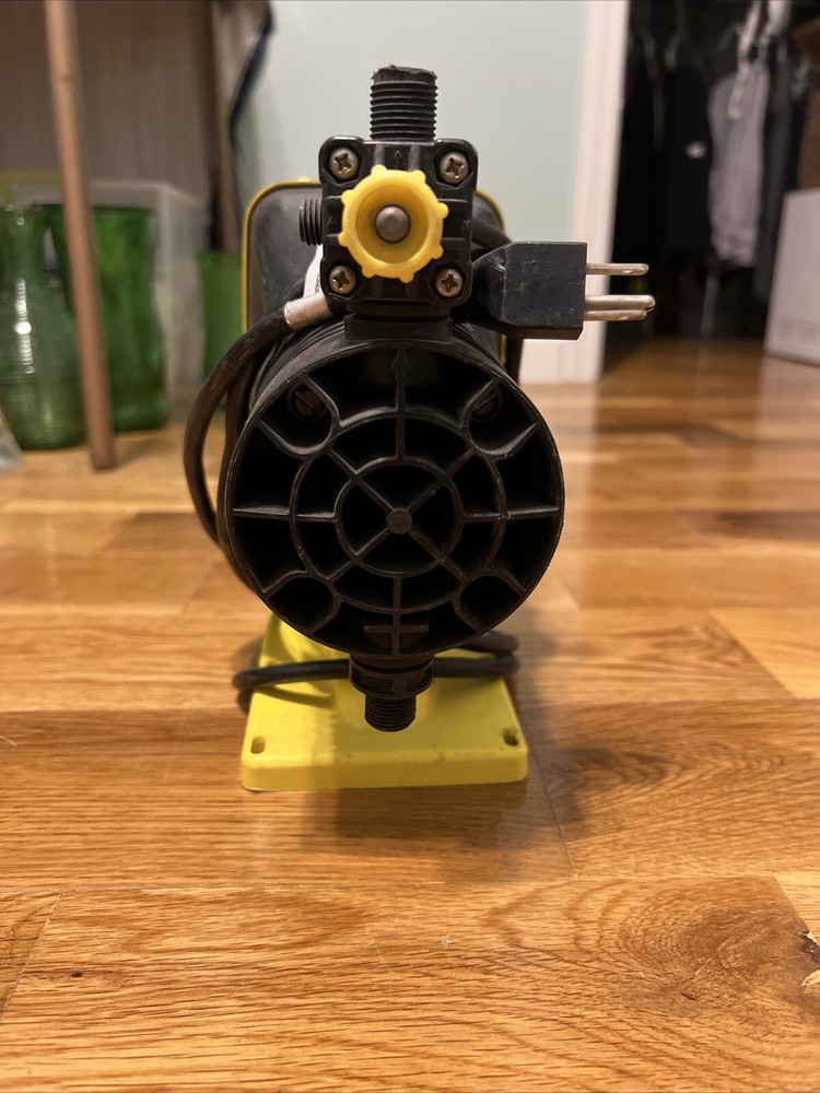 Milton Roy Chemical Pump AA141-352SI